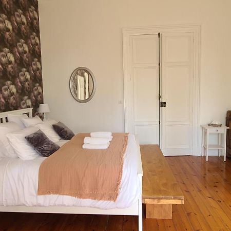 Le Manoir Du Moulin De Madame Bed & Breakfast Villeneuve-sur-Lot Exterior photo