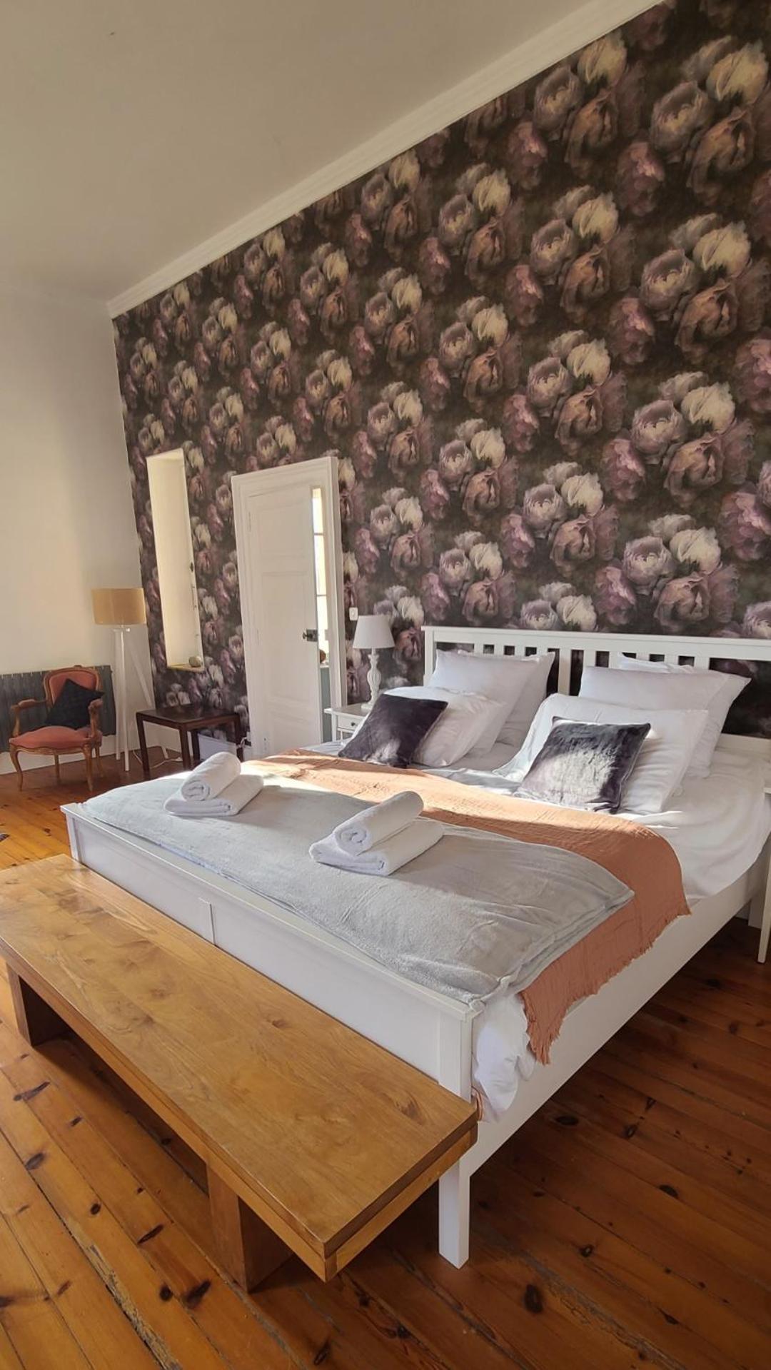 Le Manoir Du Moulin De Madame Bed & Breakfast Villeneuve-sur-Lot Room photo