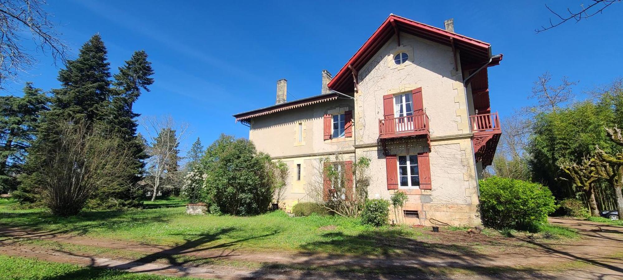 Le Manoir Du Moulin De Madame Bed & Breakfast Villeneuve-sur-Lot Exterior photo